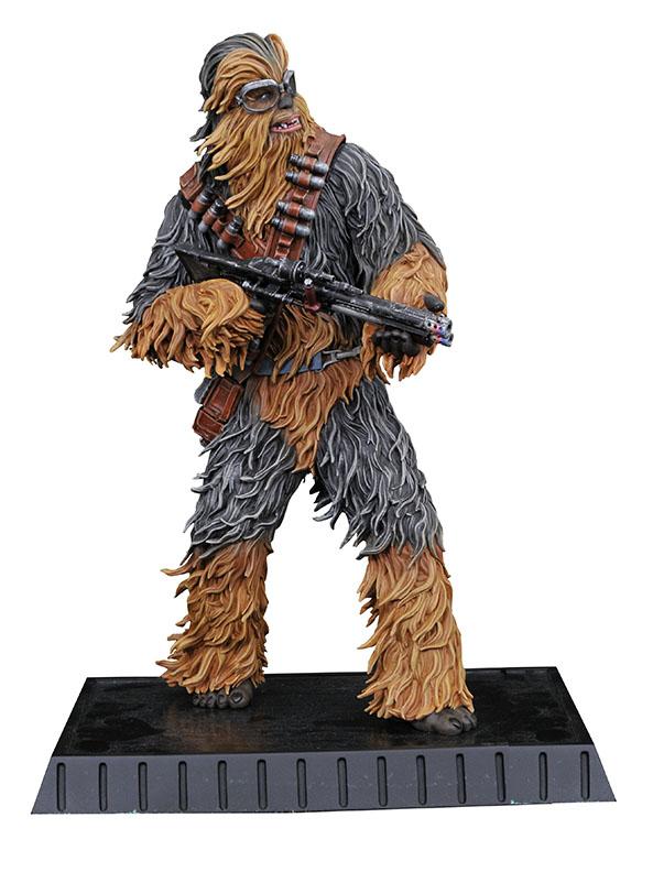 chewbaccastatue1.jpg